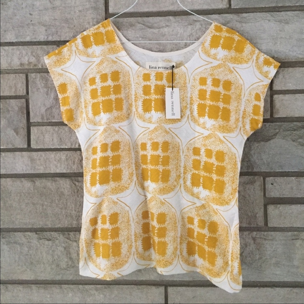 🍁Lina Rennell gold blouse NWT🍁